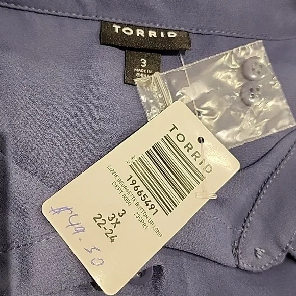 Torrid - Lizzie Georgette Button-Up Long Sleeve Shirt in Crown Blue Roebuck Blue - Picture 7 of 13